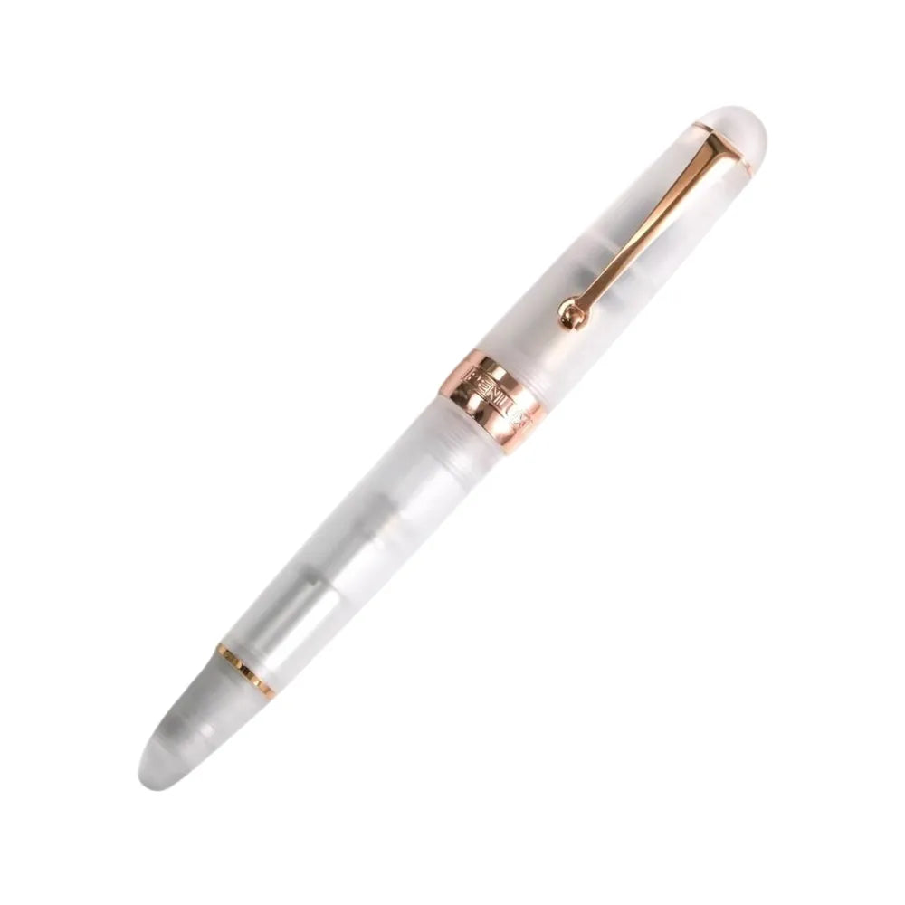 PENLUX is a specialized pen manufacturing company founded in 1999 in Taiwan. Starting as a a manufacturer for other leading pen brands, it has grown over the years while maintaining a commitment to quality and craftsmanship. The company produces around 80% of its products in-house, balancing manual and automated techniques to ensure precision and a personal touch. A notable innovation came in 2015 with the development of their aluminum piston ink filling system, which was made to be adaptable to numerous ba