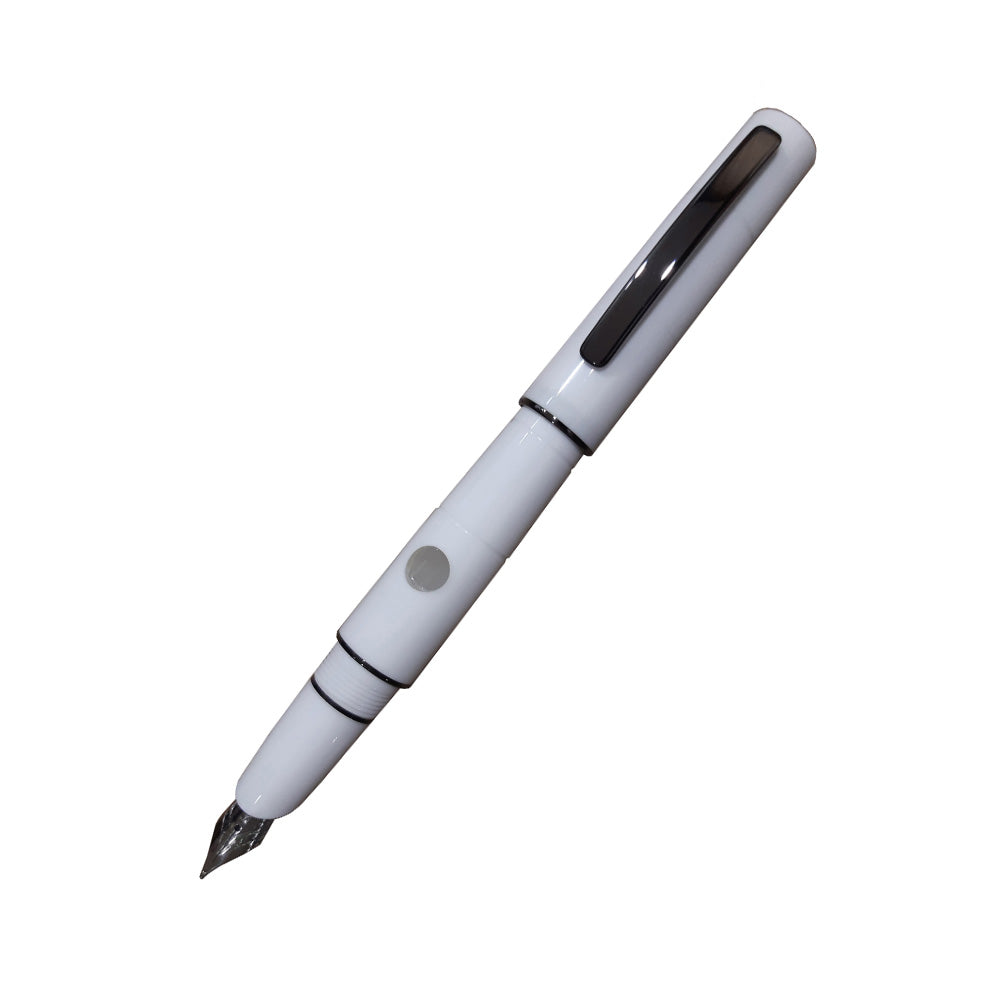 Delta Oblo White Resin with Black Rhodium Trim Fountain Pen – Medium Nib