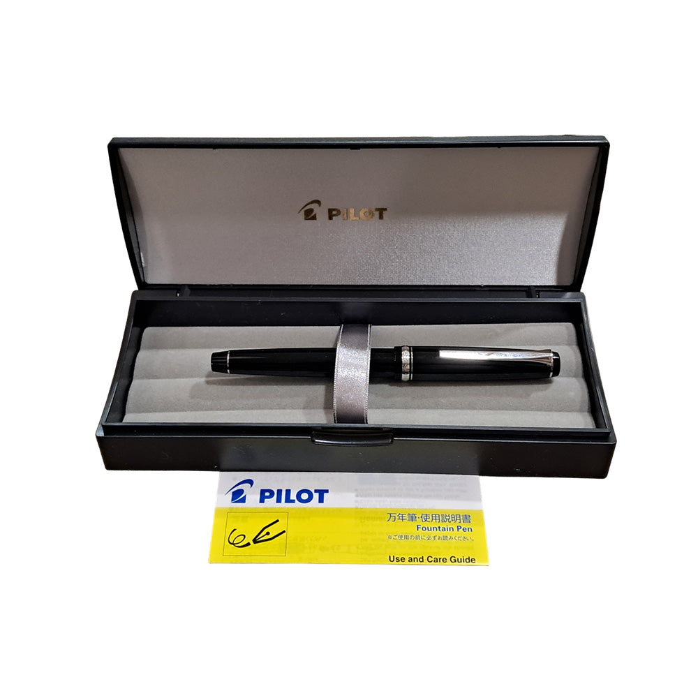 Pilot Falcon Black Resin with Rhodium Trim Fountain Pen - 14Kt Gold-Rhodium Soft Medium Nib