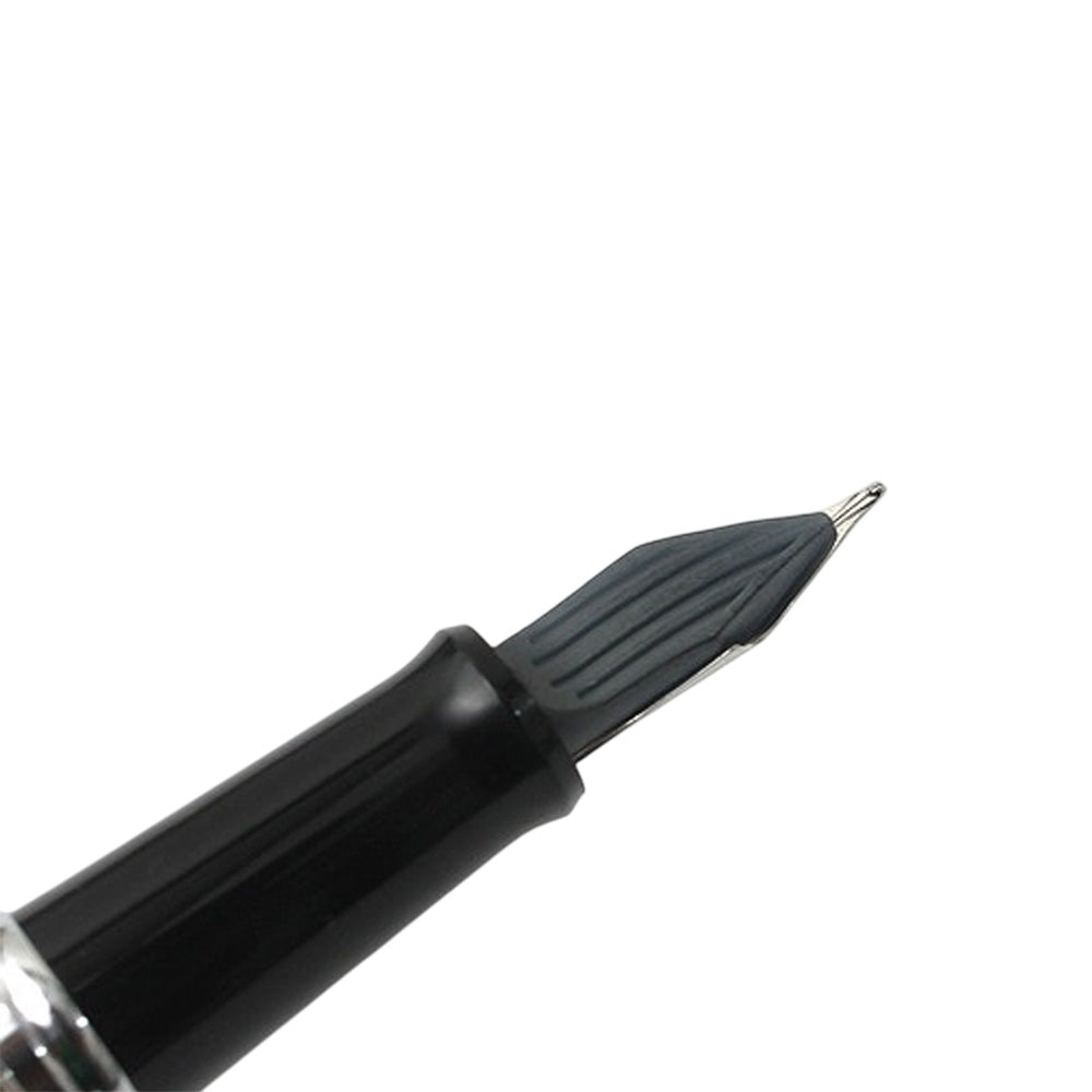 Pilot spare fountain pen Medium Unit Crafted with a sleek silver-toned grip section and feed, this unit is perfect for those who prefer fine strokes for journaling, sketching, or precise writing. Whether you're swapping out your old nib or switching between nib sizes, this replacement part ensures your writing stays smooth, reliable, and stylish. Stainless steel nib unit for PILOT Metropolitan series fountain pens Includes a PILOT CON-20 converter Product No. : 2384 Made in Japan