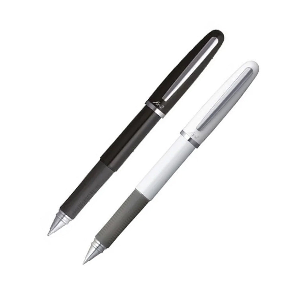 FX-2 Retro gel pen. The dandy among the gel pens. In the classic design of a fountain pen with the advantages of a modern gel pen. Body in either glossy white or polished black. Write with pride. Elegant retro gel pen in fountain pen design Quick-Dry-Ink dries in milliseconds Body high-gloss lacquered Large capacity refill replaceable Refill with black ink Lead thickness 0.7mm
