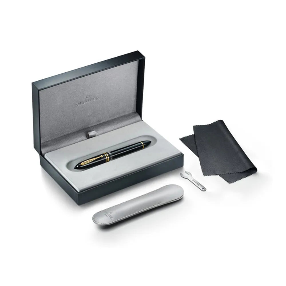 Sheaffer Balance III E893 Glossy Black with Gold Trim Fountain Pen
