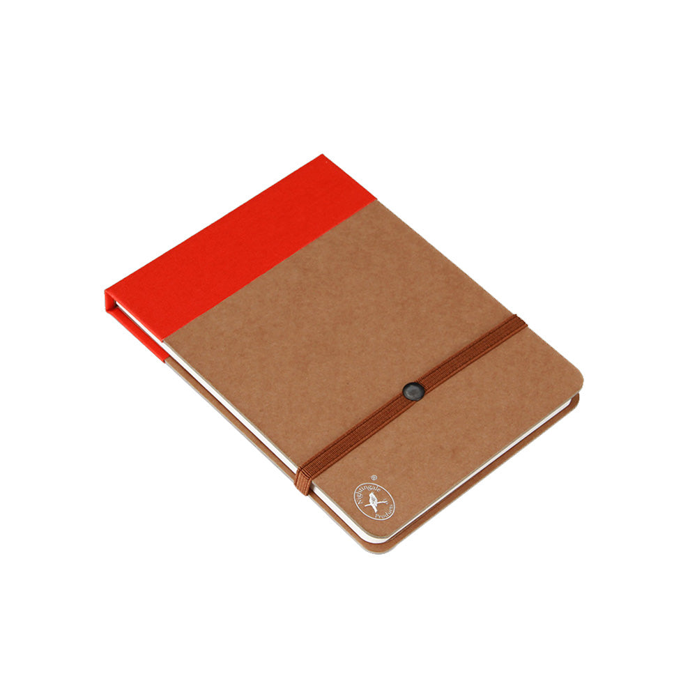 Look and feel the beauty and true allure of minimalism in the creative, Q-bound, A6-sized, Red Rustic Kraft Top Open Pad – A with an elastic band closure and four-colour inner. Difficult to resist, indeed! Foil Stamped Kraft Cover Creative Four Colour Inner Round Corner Elastic Band Closure Q Bound Top Open Pad No. of pages 160 Size Dimension A6 (103x147mm)