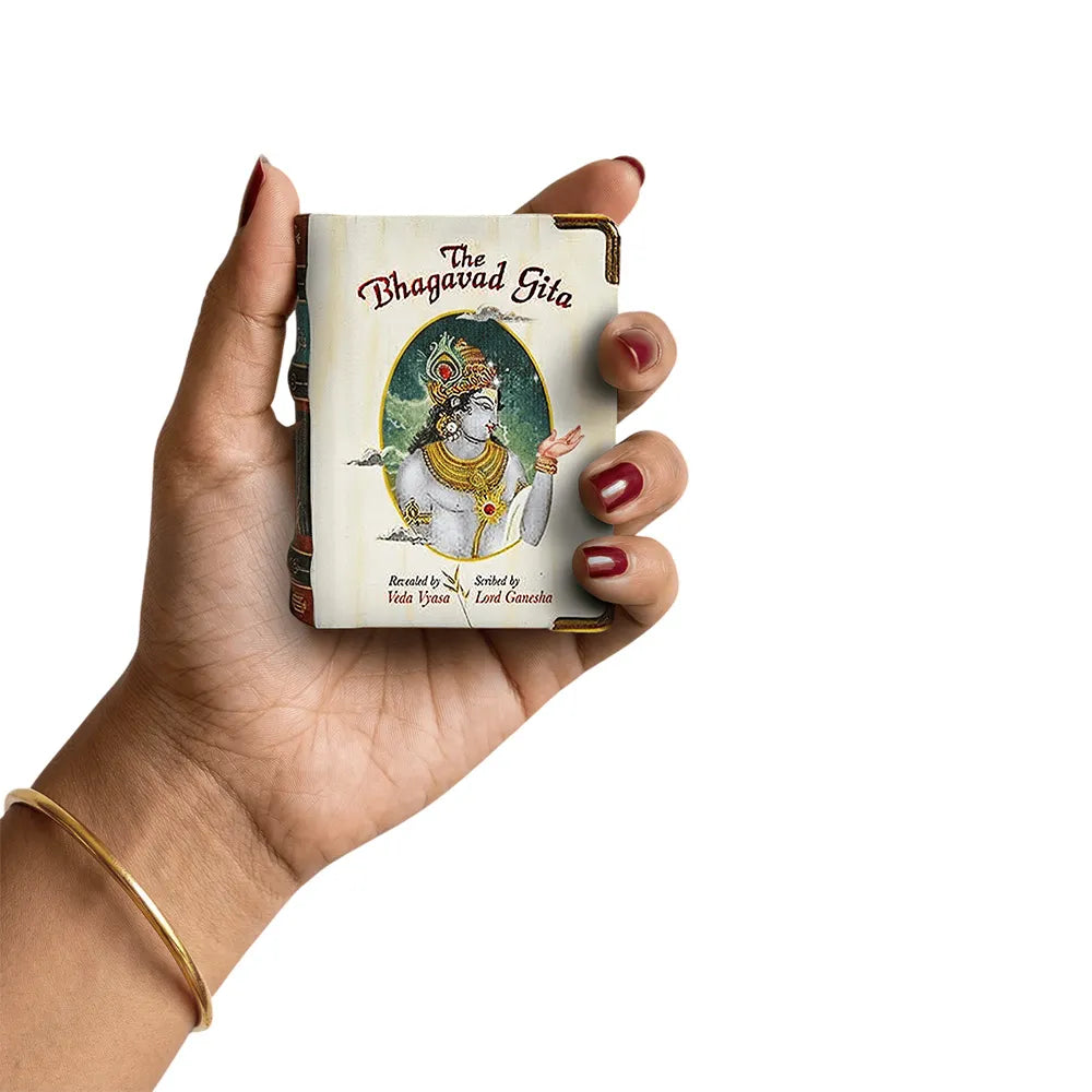 Nightingale The Bhagavad Gita Wooden Box Edition A8 - English