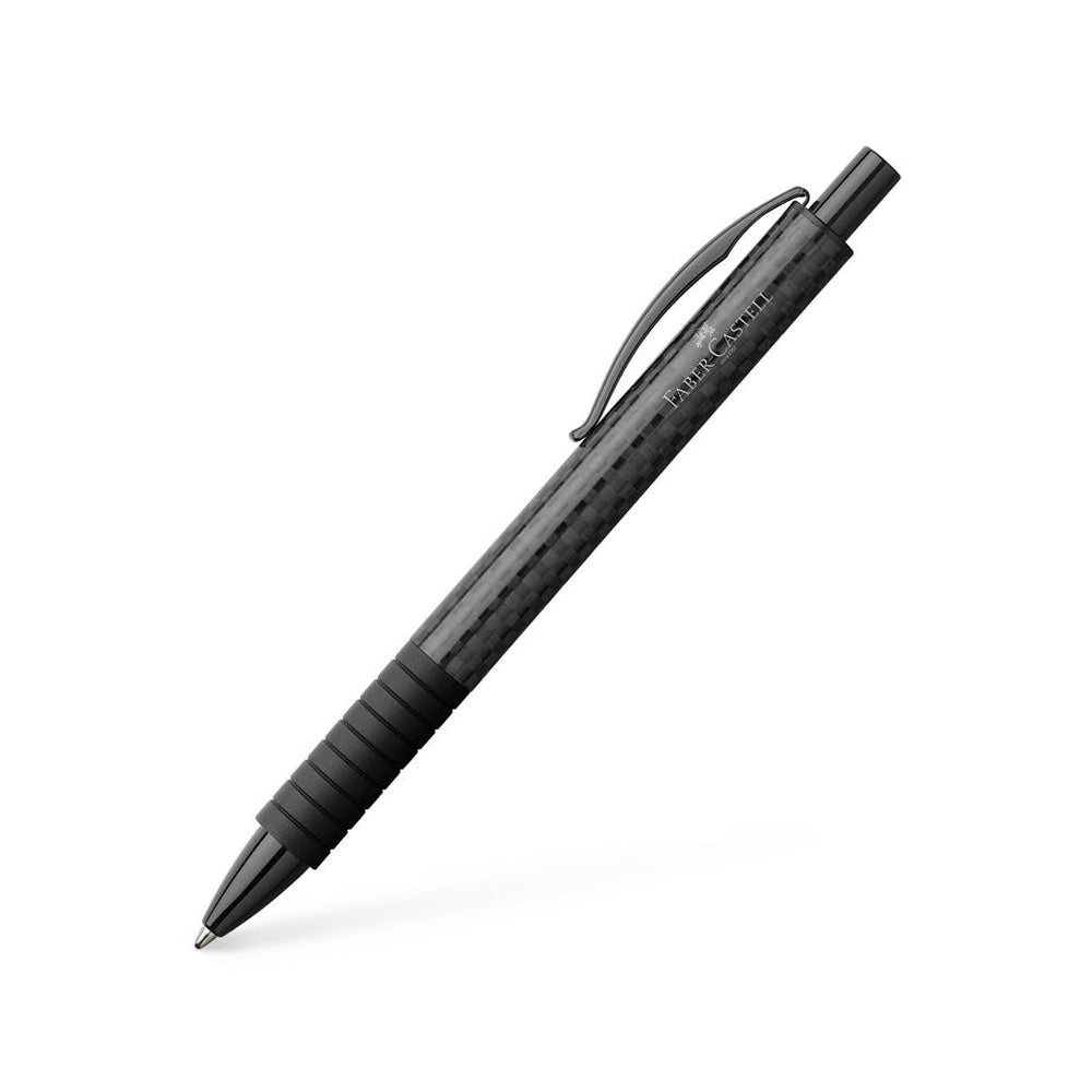 Essentio Carbon ballpoint pen, B, black Beautiful to look at, comfortable to hold, and a pleasure to write with – those are the qualities of Essentio writing implements. In a contrasting colour and with a soft touch coating, the ergonomic grip zones are attractively combined with chrome-plated metal. Barrel made of durable carbon Ergonomic grip zone Spring-loaded metal clip Fitted with a black large-capacity refill Line width B