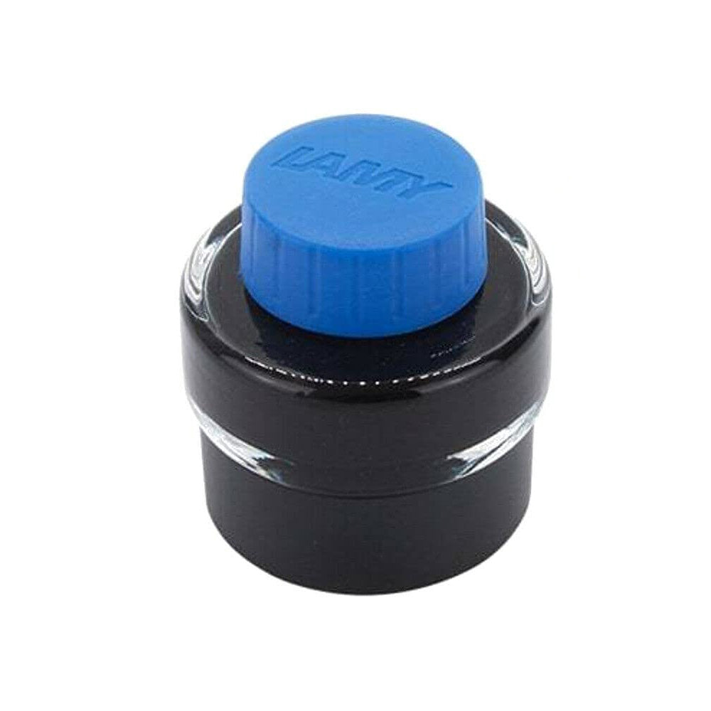 LAMY T 51 bottled ink, 30ml, comes with an in-built of blotting paper around the base ( Paper roll is not included ) and ink residue collecting basin for effortless and mess-free refilling of your fountain pen. Available in a variety of colours and specifically engineered to suit LAMY fountain pens. Body Material : Glass/Plastic Cap Material : Plastic Ink Capacity : 30ml Ink Colour : Blue Product Type : Writing Instruments Collection : T51 Brand Origin: Germany