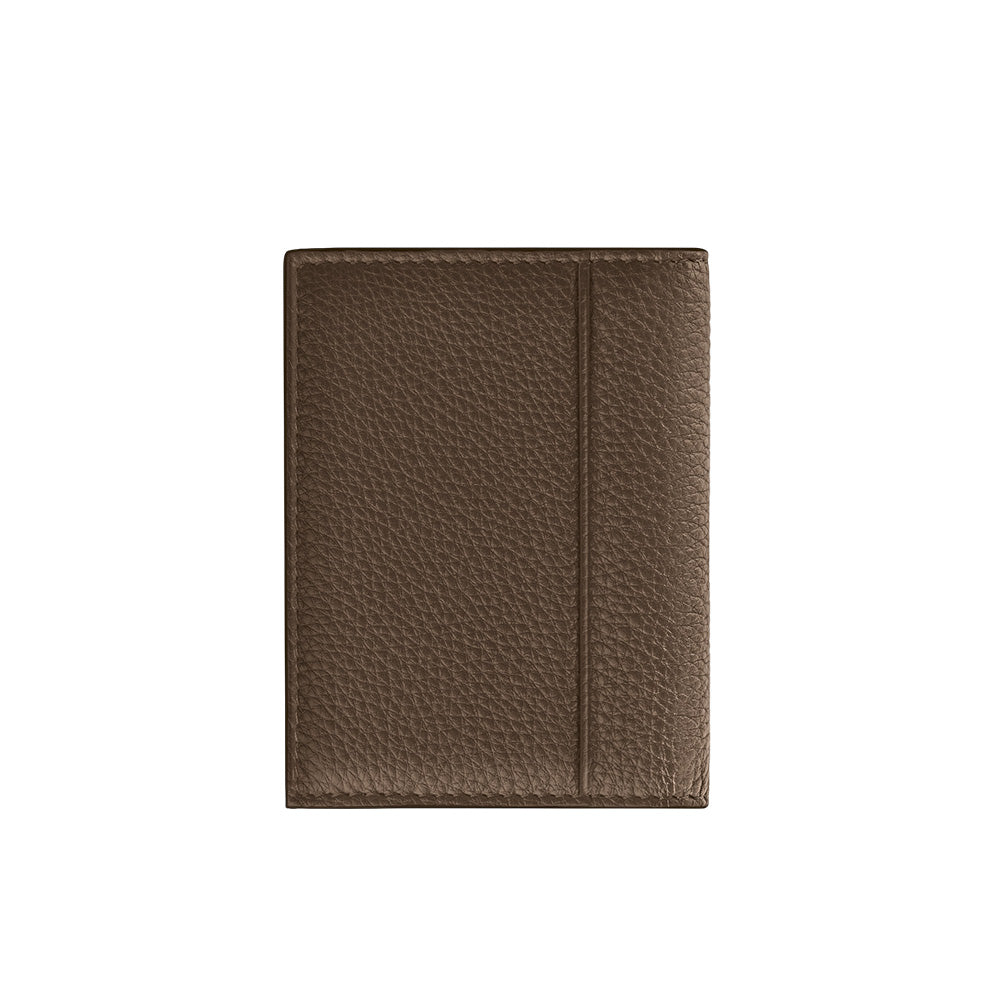 Crafted from luxurious noisette soft grain leather, this pocket-friendly card holder is both stylish and practical. It accommodates several business cards and four credit cards, all while featuring the elegant Montblanc emblem on the front. Material : soft grain leather Leather : Full-grain calfskin, chrome-tanned, dyed through, with saffiano print Color : Noisette Lining : Fabric Dimensions : 80 X10 X105mm Country of Origin : Italy