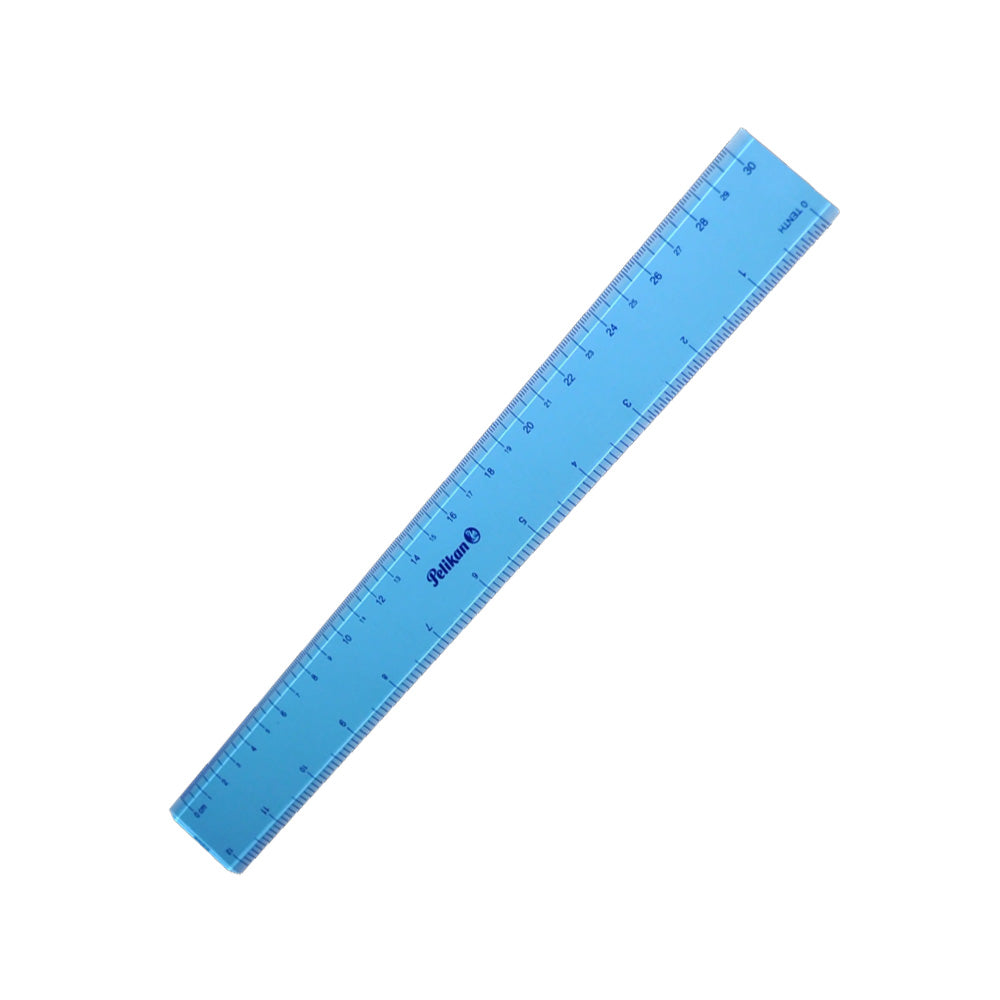 Pelikan ruler is suitable for school and office use. Body: Reflex blue Blue ruler Practical ruler, light and non-slip Ideal for cutters Material: Elastomer + neodymium magnet Size: 30 x 3 x 0.4 cm (30cm length) Transparent blue colour