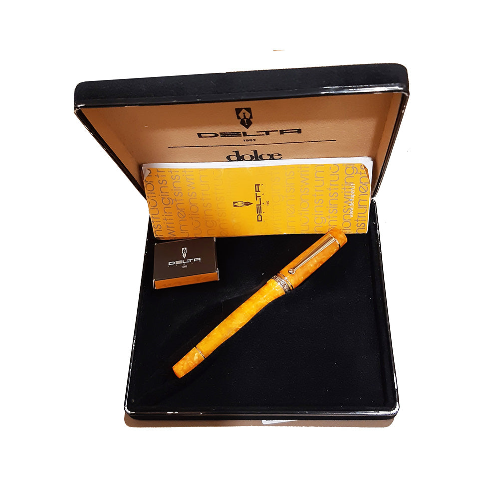 Delta Dolcevita Oro Slim Terracotta Orange Resin with Gold Trim Fountain Pen - 14Kt Gold Broad Nib