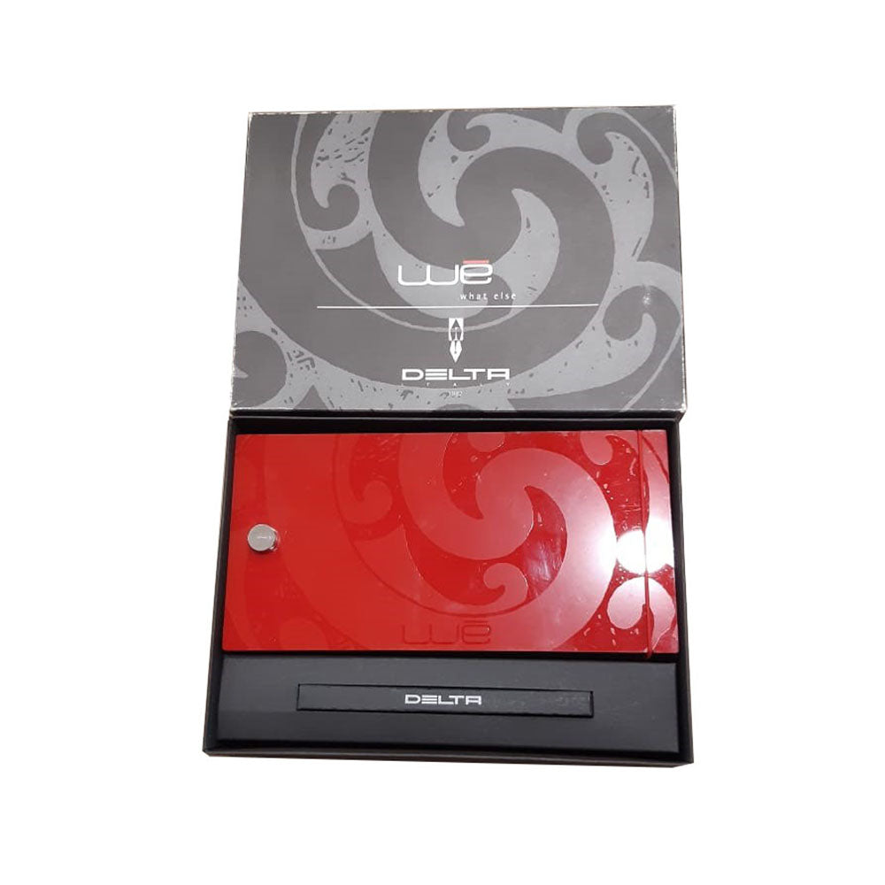 Delta We Dolcevita Black-Orange Resin Rollerball Pen The Delta Lucky We Rollerball pen is designed with a “We” integrated into the cap of the pen for luck. The cap and barrel are hand turned in black and orange resins. Black & Terracotta Orange resin with sterling silver trim Unforgettable Rollerball pen from the hand-made collection. This Ballpoint pen in every version. Threaded cap, extra large capacity refill  Hand-made, hand-turned Terracotta Orange and Solid Black resin Made In Italy