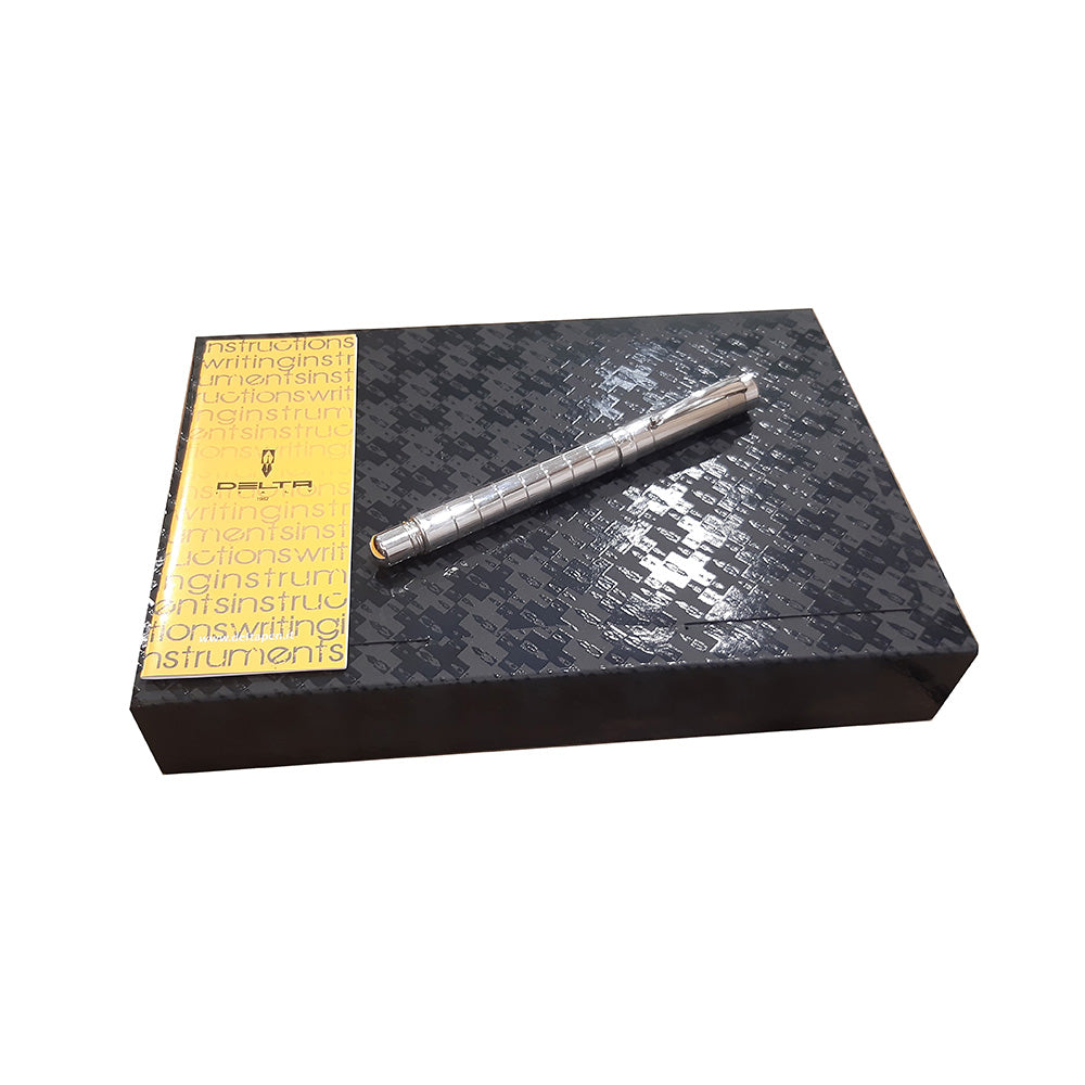 Delta Prestige Sterling Silver with Rhodium Trim Fountain Pen – 18Kt Gold Fusion Fine Nib