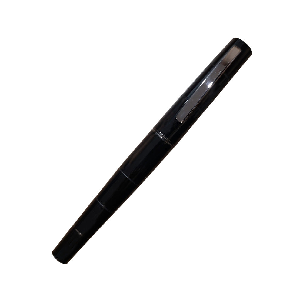 Delta Oblo Black Resin with Black Rhodium Trim Fountain Pen – Broad Nib