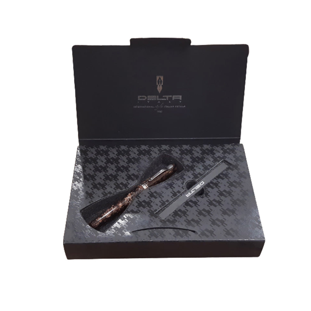 Delta Fusion 82 Marbled Brown Resin with Rhodium Trim Fountain Pen - 18kt Fusion Medium Nib