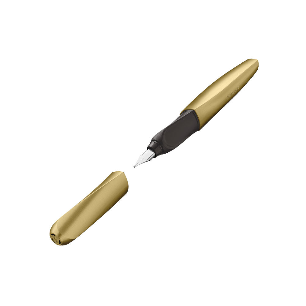 Twist® Fountain Pen “Pure Gold” Twist® fountain pen lies comfortably in the hand, thanks to their ergonomic shape. Available in many different colour combinations and with a smooth running stainless – steel nib. Trendy fountain pen in a twisted design In many great color combinations Lie perfectly in the hand due to the ergonomic design Universally suitable for left-and right-handers Fountain pen with a smooth-running, stainless-steel nib Stainless steel nib size M