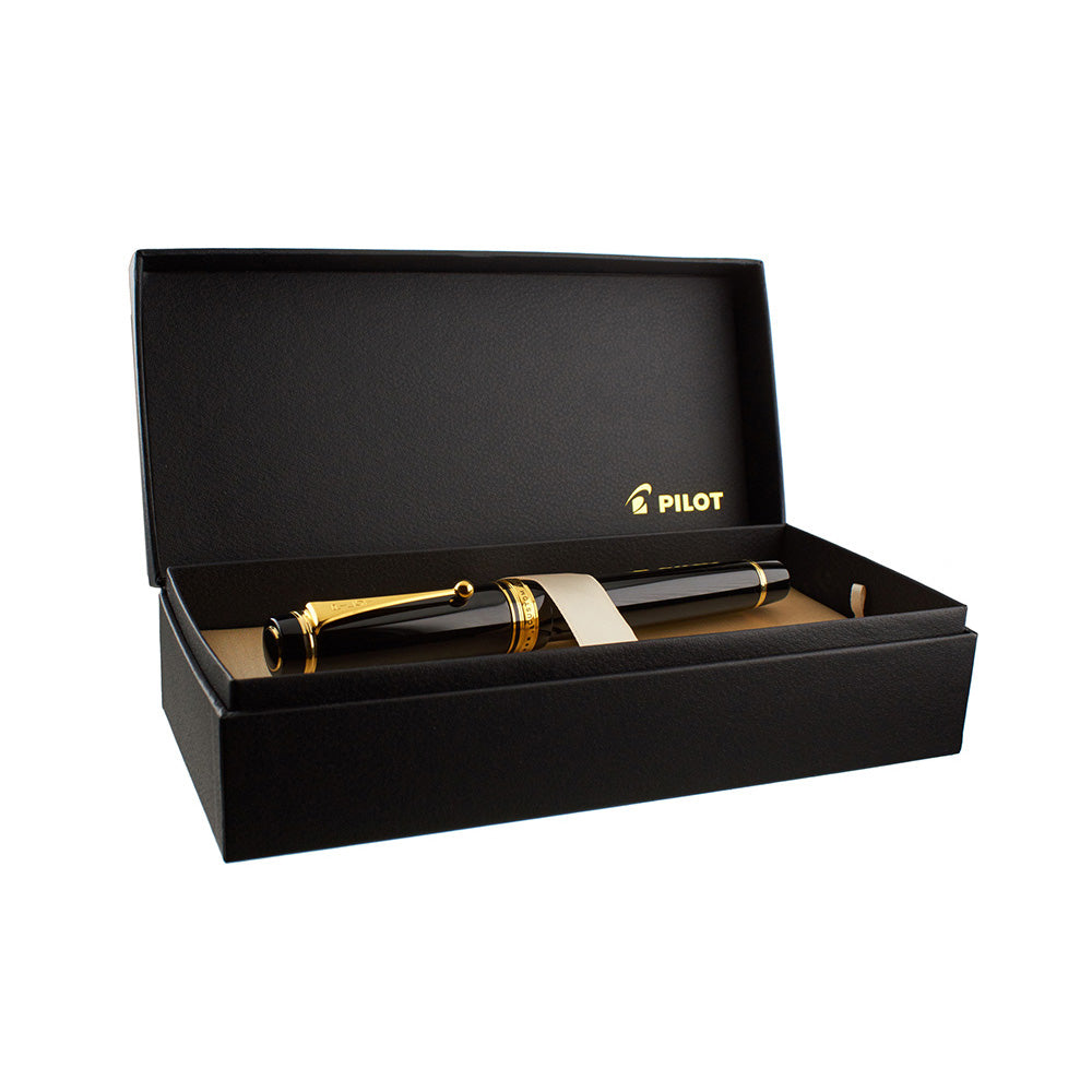 Pilot Custom Urushi Black GT Fountain Pen - 18Kt Gold Broad Nib