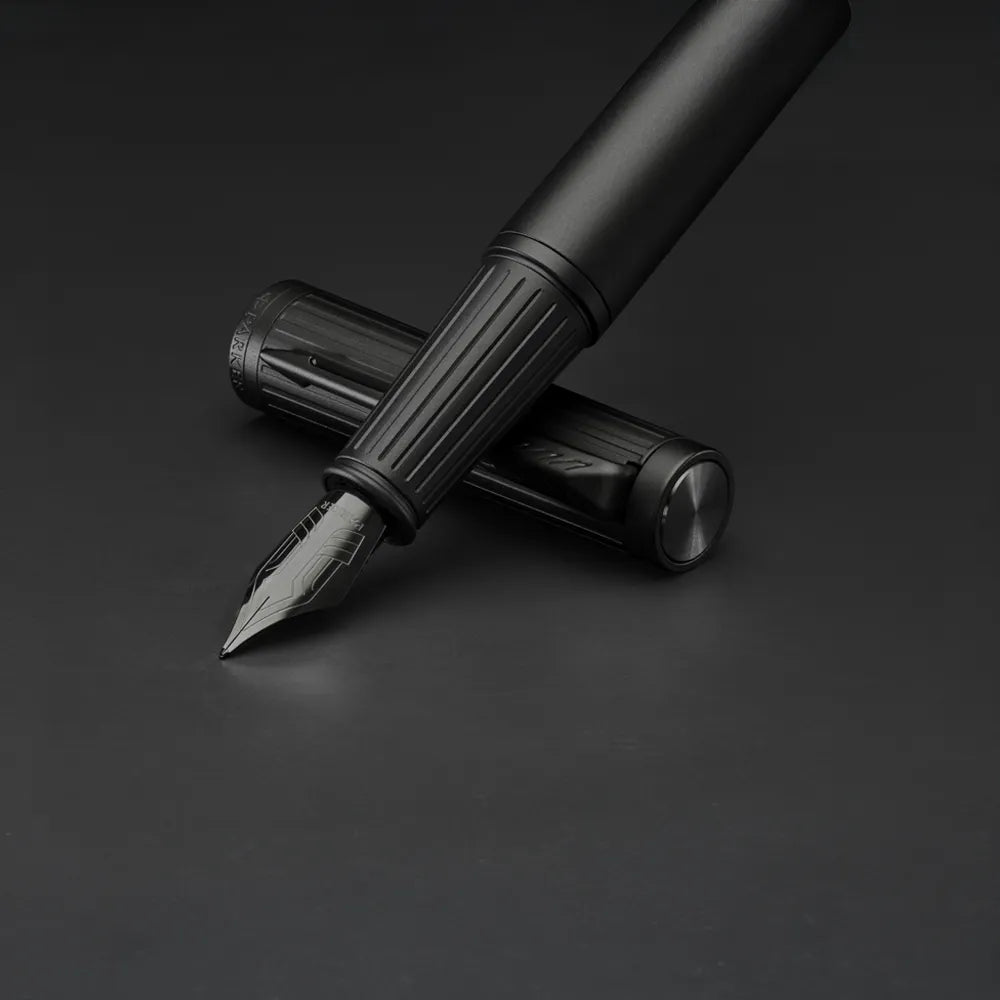Designed with assertiveness in mind, Parker Ingenuity’s sophisticated styling and luxury finishes satisfy the demanding needs of masters in their field who leverage every possible detail to ensure their success. So with its intricate detailing and reassuring weight offering great precision for a truly exceptional writing experience, Parker Ingenuity lets you be the author of your success.