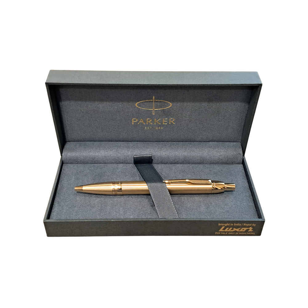 Parker Odyssey Gold GT Ball Pen Modern, Elegant And Professional, The Parker Odyssey Is A Pen Ready To Accompany You Everywhere. Parker Odyssey Delivers An Incredibly Smooth And Intense Writing Experience, While The Smart Design Offers A Stylish Look. Colour : Gold Mechanism – Click Push Button Gold Lacquer body with Gold Trim Material : Brass  Smooth ball Refill Blue color refill Parker attractive Gift box