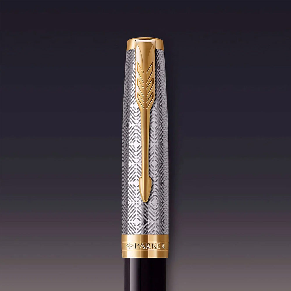 Parker Sonnet Metal & Black Lacquer Gold Trim Fountain Pen - 18Kt Gold Rhodium-Plated Fine Nib