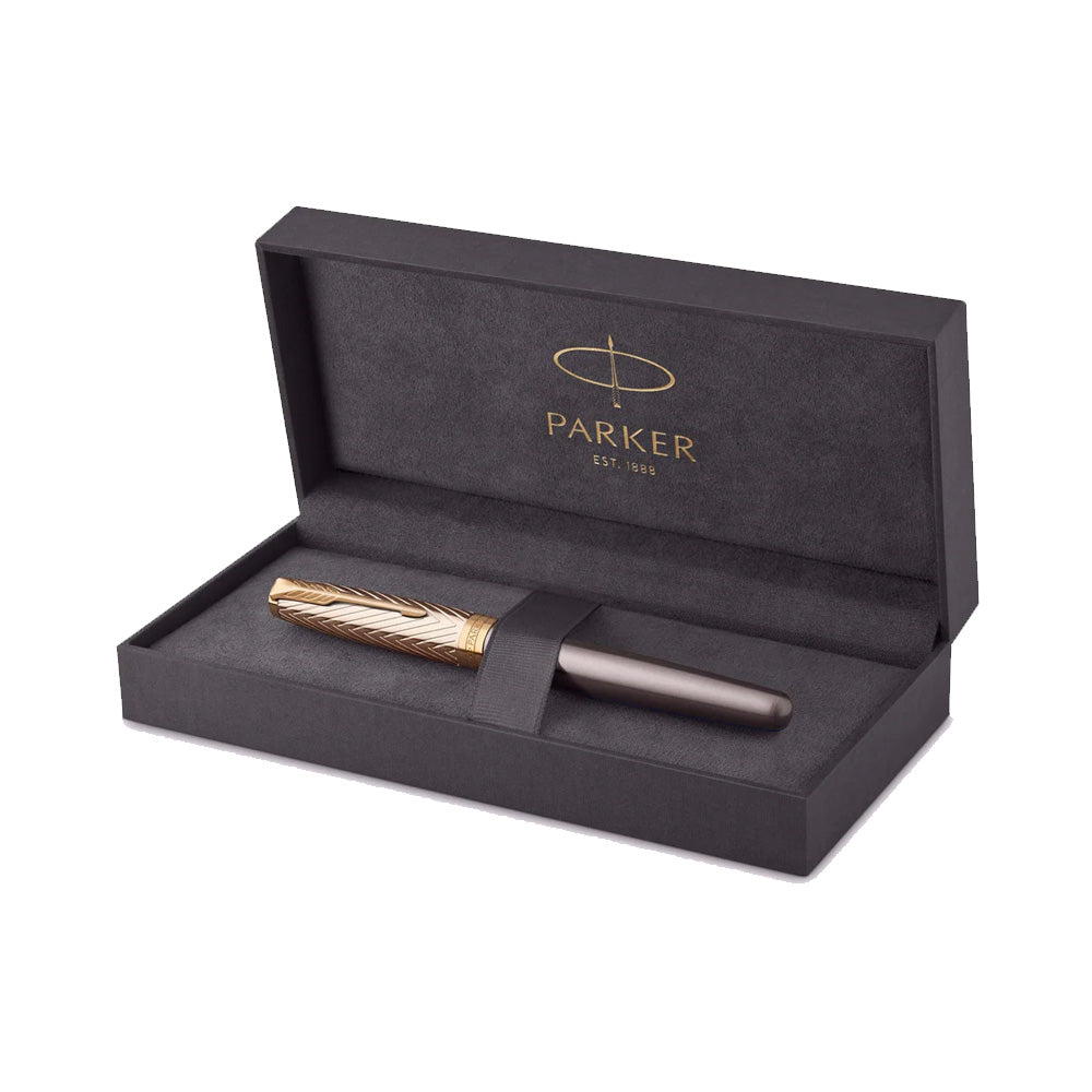 Parker Sonnet Pioneers Collection Grey Lacquer GT Fountain Pen - 18Kt