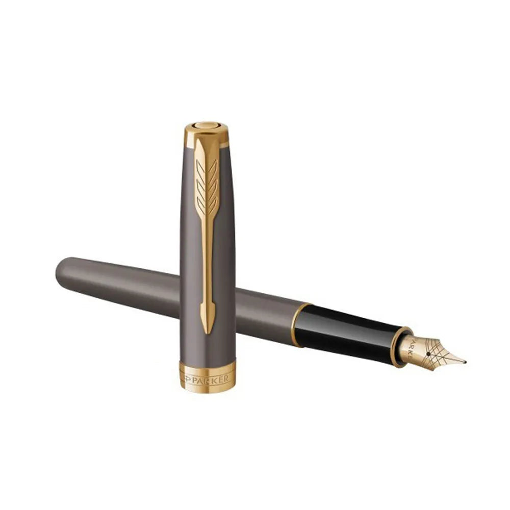 The Sonnet’s grey and gold finish combine with luxurious styling to firmly position it as an exemplar of Parker sophistication. The intricate detailing and gold PVD coating of the clip and brass trims combine perfectly with the stainless steel cap and barrel, beautifully finished in a classic grey lacquer. It’s an enduring, signature design that represents the very essence of Parker elegance and understatement. The Parker Sonnet’s elegant profile feels delightful in the hand, offering a refined writing expe