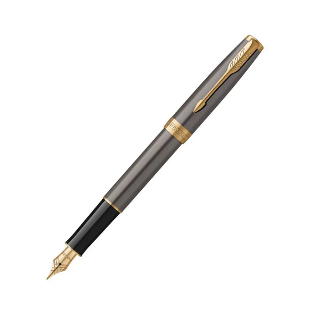 The Sonnet’s grey and gold finish combine with luxurious styling to firmly position it as an exemplar of Parker sophistication. The intricate detailing and gold PVD coating of the clip and brass trims combine perfectly with the stainless steel cap and barrel, beautifully finished in a classic grey lacquer. It’s an enduring, signature design that represents the very essence of Parker elegance and understatement. The Parker Sonnet’s elegant profile feels delightful in the hand, offering a refined writing expe