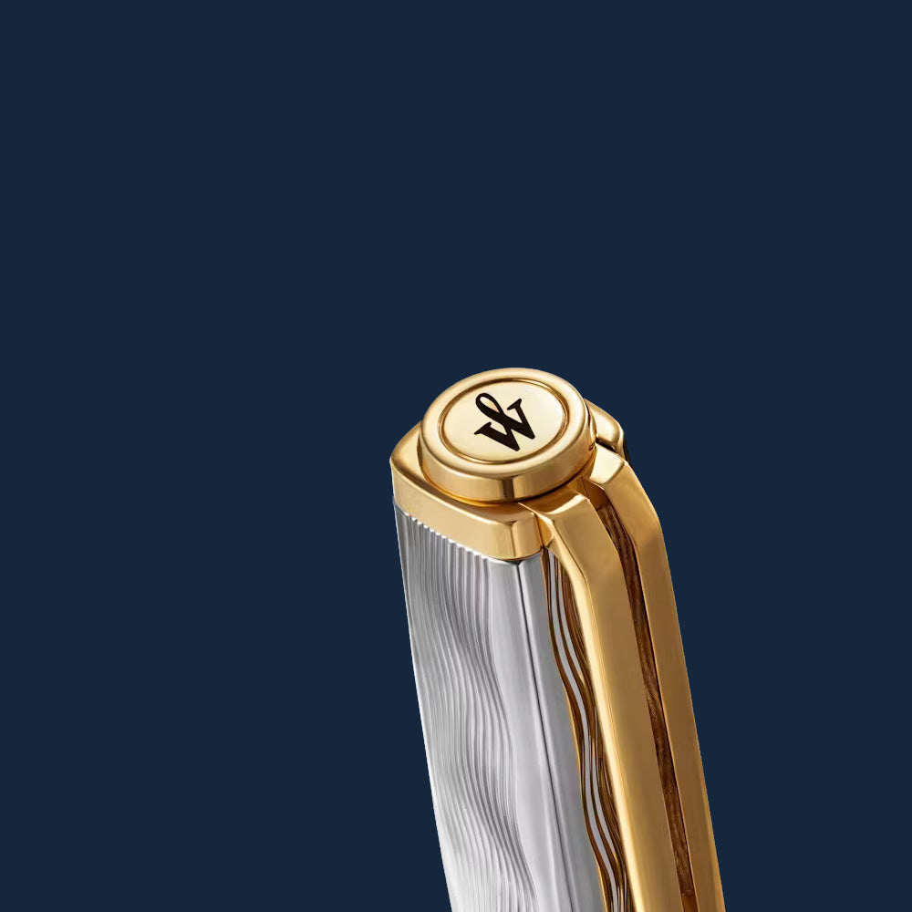 Waterman Exception Reflections of Paris Special Edition Deluxe Black Lacquer GT Fountain Pen - 18Kt Gold Fine Nib