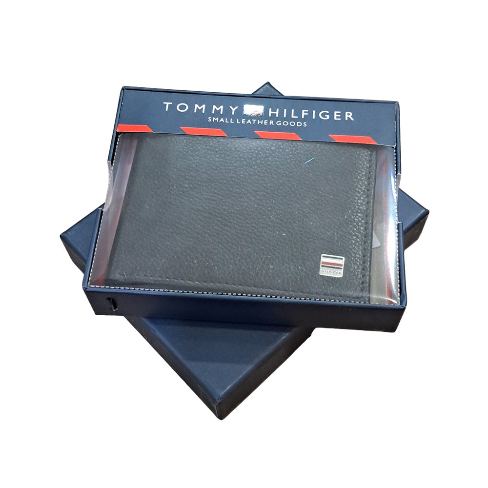 Tommy Helfiger SLG Crescent Black Leather Global Coin Wallet