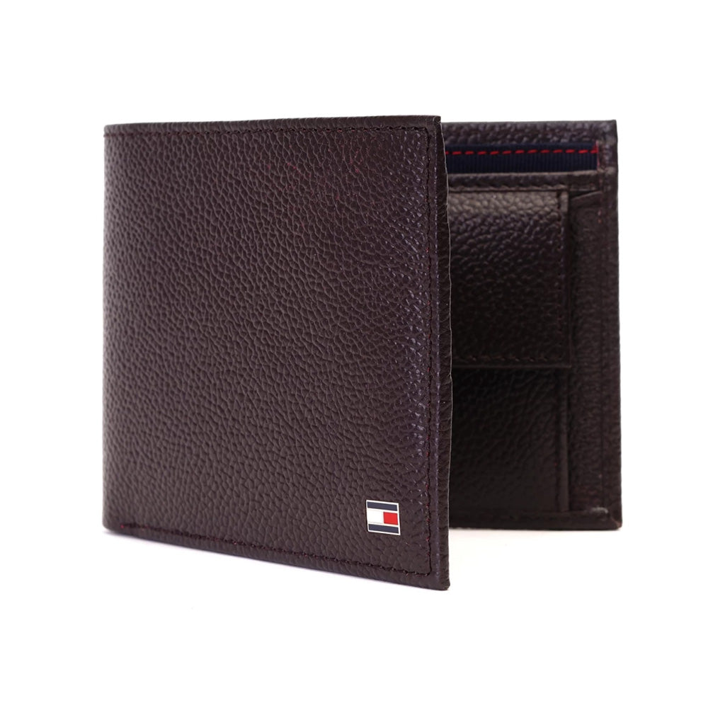 Tommy Helfiger SLG Brown Chase Leather Global Coin Wallet