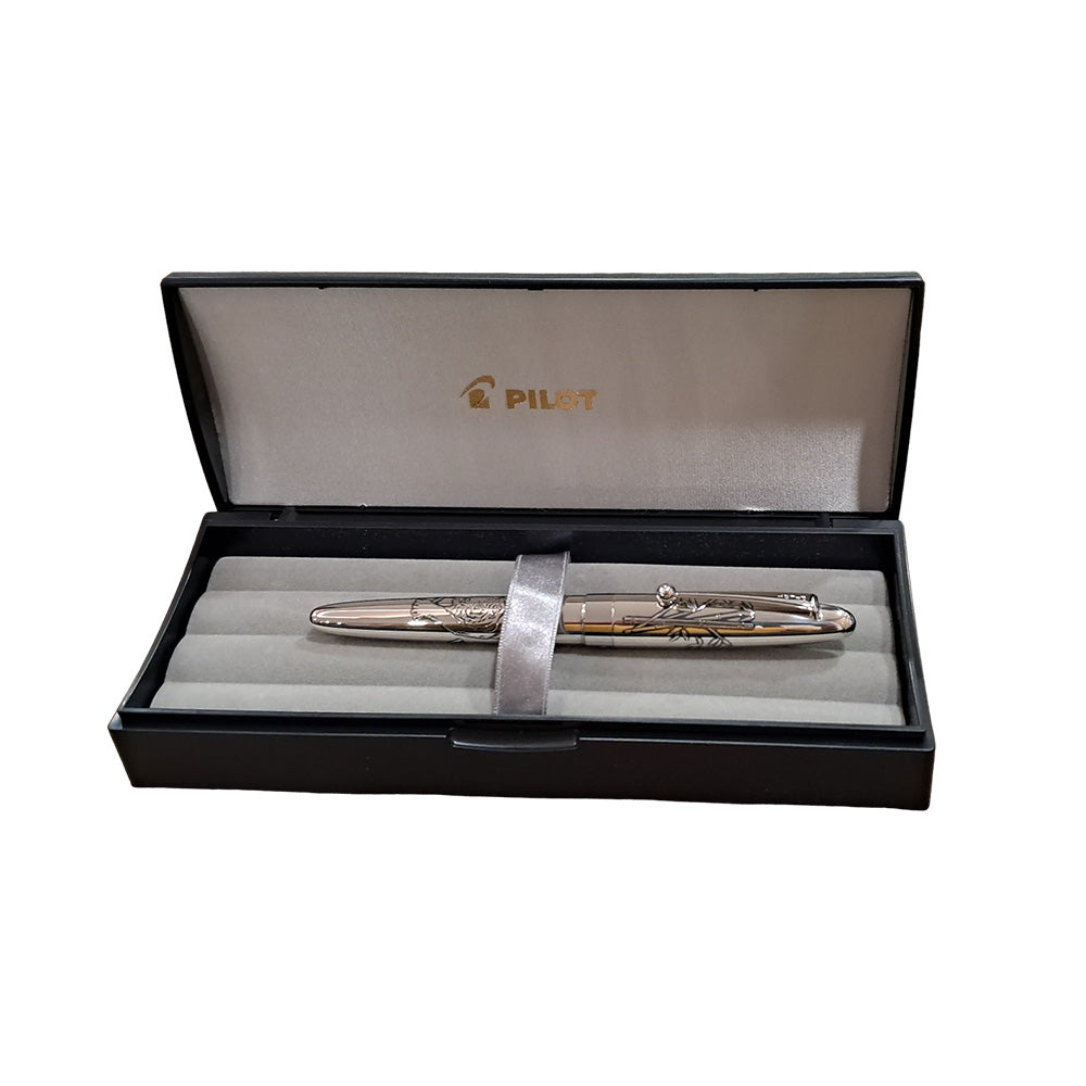 Pilot Sterling Silver TR-Tiger ST Fountain Pen - 18Kt Gold Rhodium-Plated Broad Nib