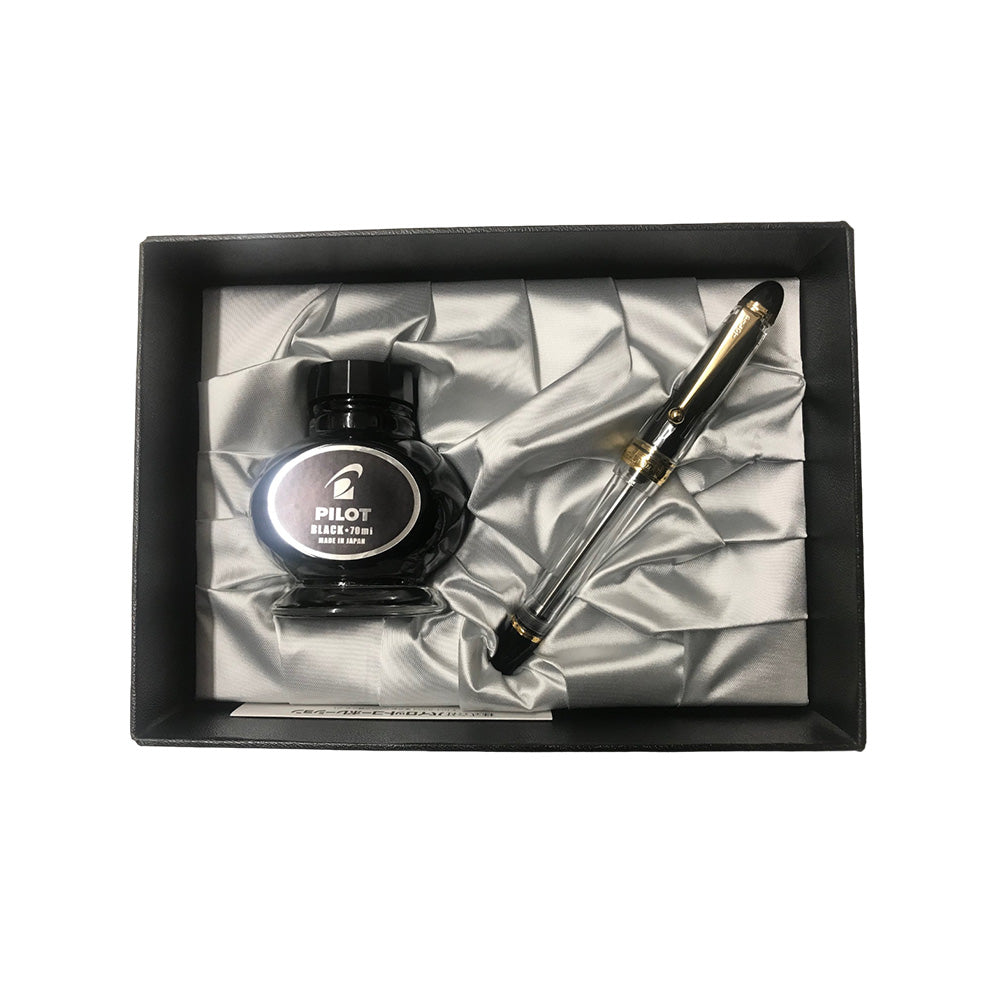 Pilot Custom 823 Transparent Clear Resin GT Fountain Pen with Black Ink Bottle  - 14Kt Gold Broad Nib