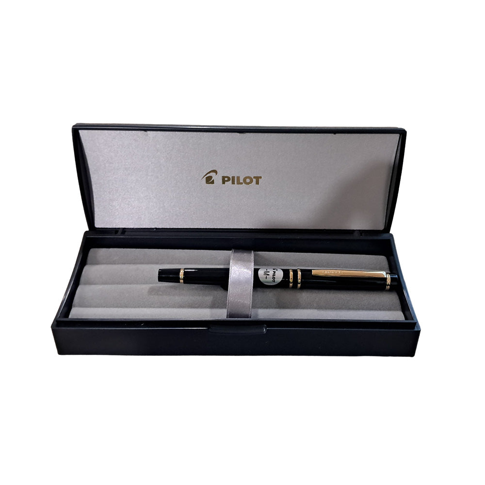 Pilot Grance Black Lacquer with Gold Trim Fountain Pen - 14Kt Gold Medium Nib