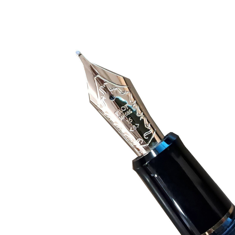 Pilot Custom 823 Black GT Fountain Pen with Ink  - 14Kt Gold Signature Nib