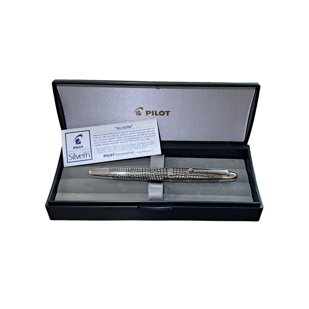 Pilot Silvern Ishidatamu with Silver Trim Fountain Pen – 18Kt Gold Rhodium-Plated Fine Nib