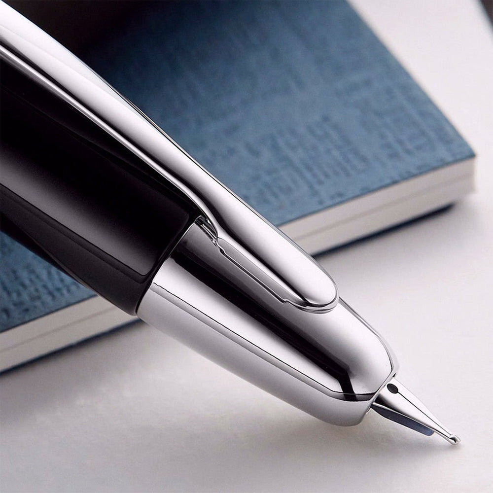 Pilot Capless Black/Rhodium RH Fountain Pen - 18Kt Gold Rhodium-Plated Broad Nib