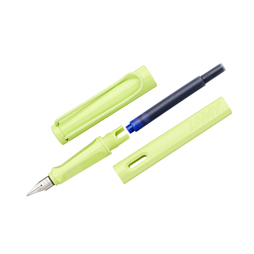 Write Different LAMY safari springgreen Fountain pen M Many attractive colours, timeless design, perfect ergonomics. These are just some of the reasons that the LAMY safari is one of the most popular writing instruments worldwide. Distinctive recessed grip guarantees writing comfort. Sturdy plastic, shiny springgreen/ matching colour metal clip / ergonomic grip / steel nib, polished / with ink cartridge LAMY T 10 blue / with converter Z 28
