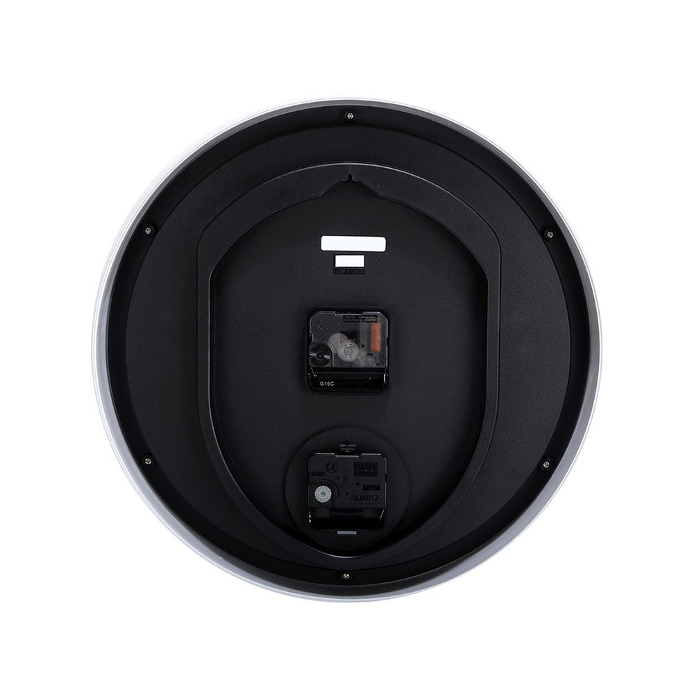 Casio IQ-70-8DF-WCL63 Seamlessly smooth second hand movement, Dual movement, Key Features, Colour : Silver, Shape: Round, Mechanism: Quartz, Case / bezel material: Resin, Smooth second hand Colour : Silver Shape : Round Mechanism : Quartz Case/ bezel Material : Resin  Accuracy: 20 seconds per month Approx. battery life: 12 months on LR6 2 Size of case / Total weight Size of case : 350x350x54mm Total weight : 1200g