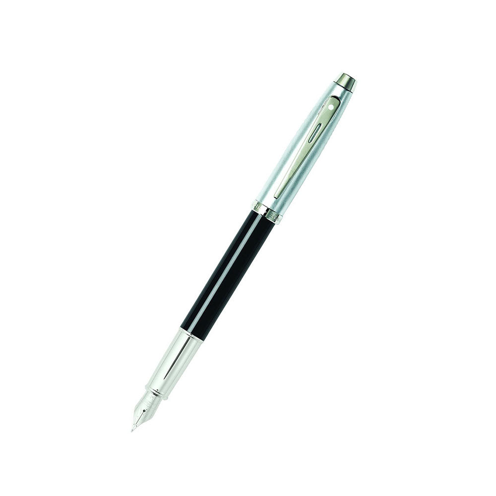 Sheaffer 9313 Glossy Black Lacquer with Nickel Plate Trim Fountain Pen – Medium Nib