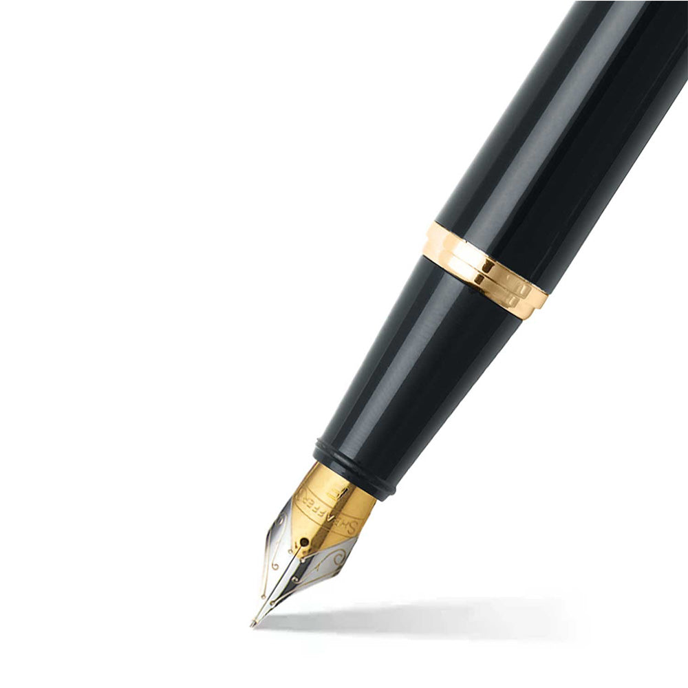 Sheaffer Giftset 300 G9325 Glossy Black with Gold Trim Fountain Pen – Medium Nib with Pen Pouch