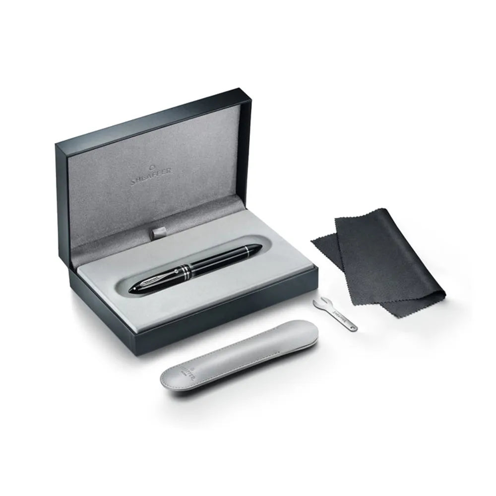 Sheaffer Balance III E892 Glossy Black Resin with Chrome Trim Fountain Pen
